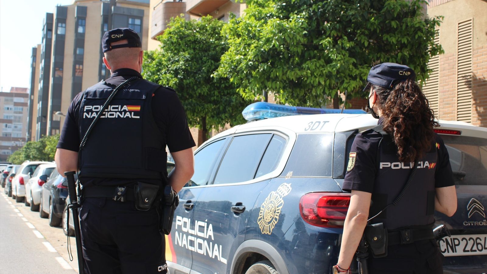 Imatge d'arxiu d'una parella d'agents de la Policia Nacional