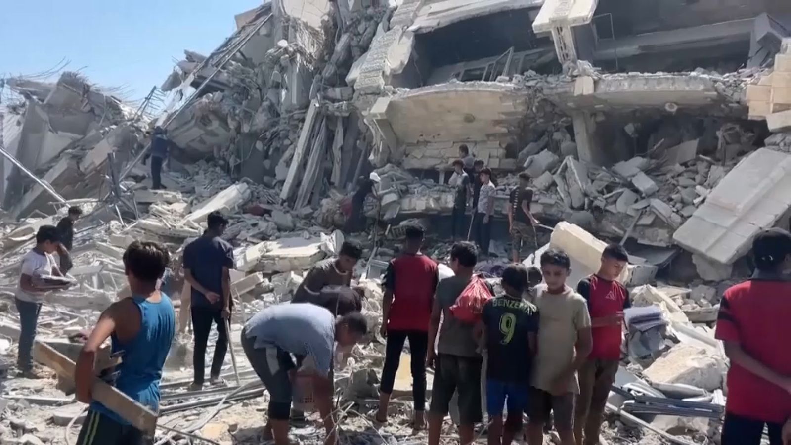 Un total de 71 palestins han mort este dissabte per atacs de l’exèrcit israelià