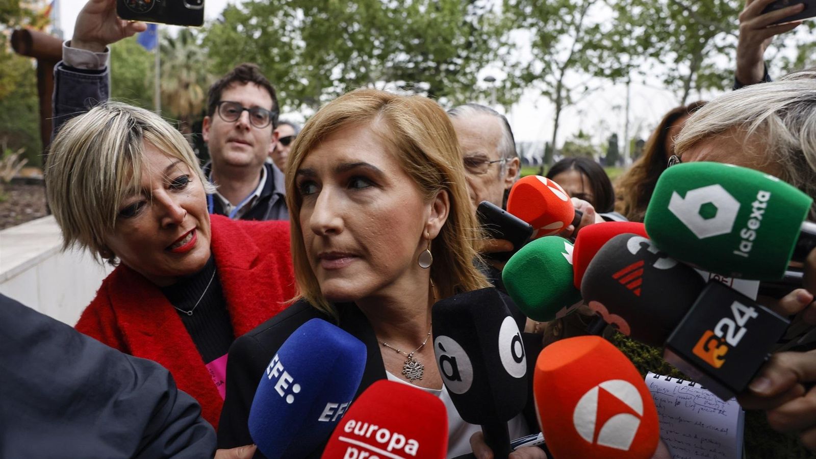 L'exconsellera de Justícia i Emergències, Salomé Pradas, a l'arribada a la Ciutat de Justícia de València en una imatge d'arxiu