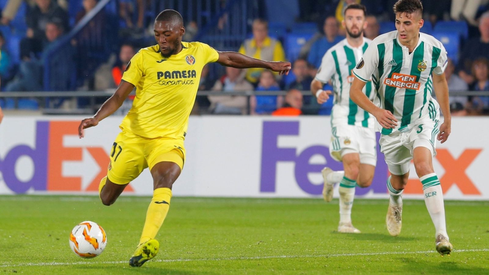 Toko Ekambi, en l’acció del seu primer gol
