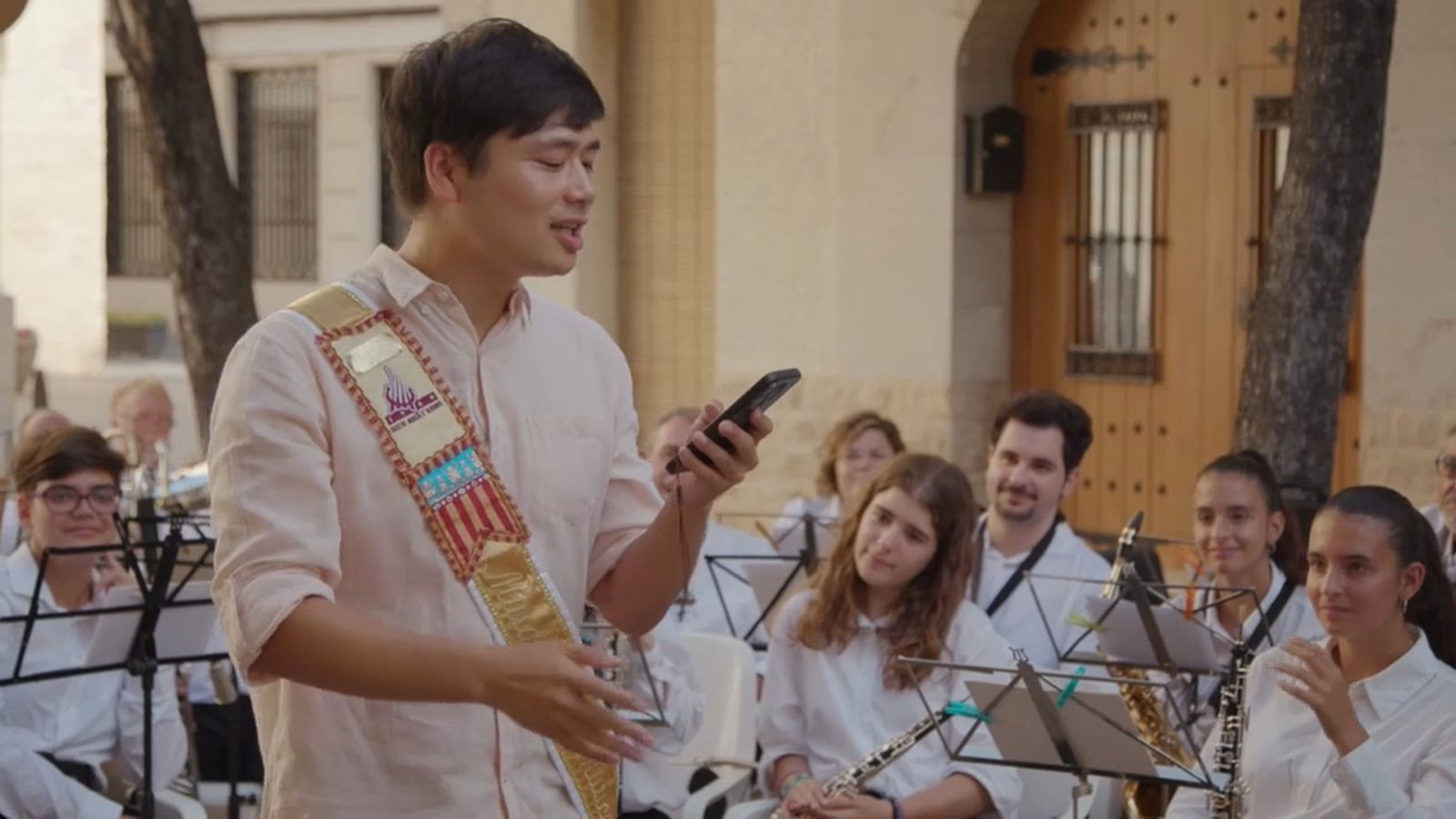 Nomenen "muso" d'honor de la Societat Musical d'Alboraia a Hu Zhao