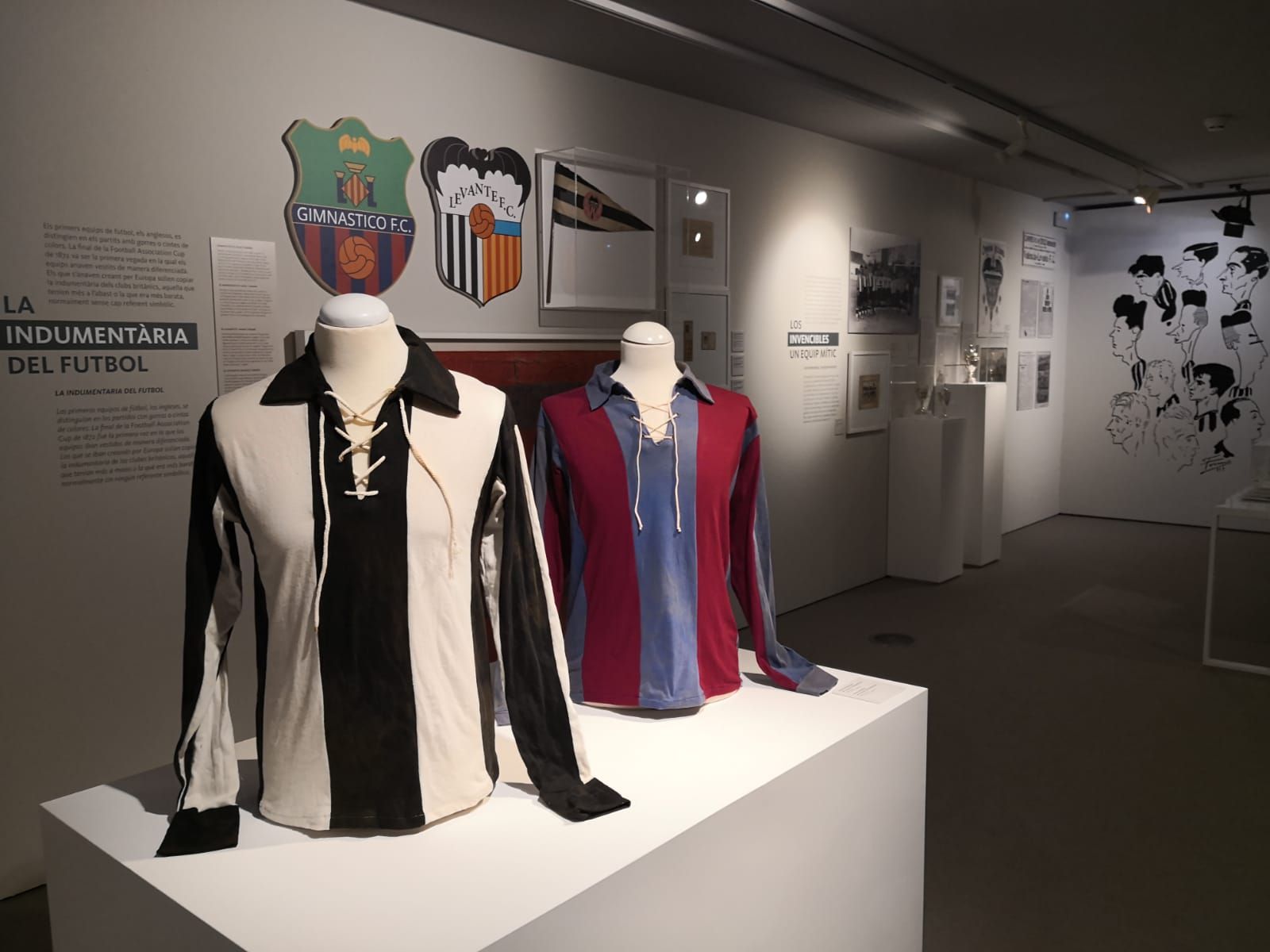 29.12.2022 | Visita a l’exposició "De granotes, gats i palmeres. Els orígens del Llevant UE"