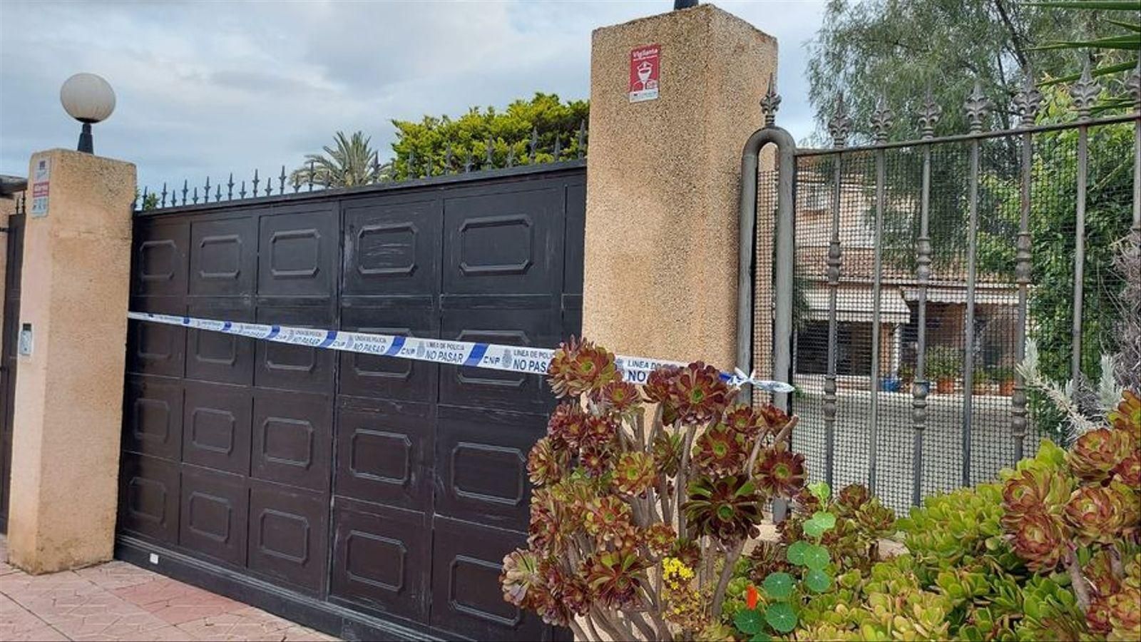 Xalet de la urbanització Torre Azul d’Elx on es van produir els fets / À Punt NTC