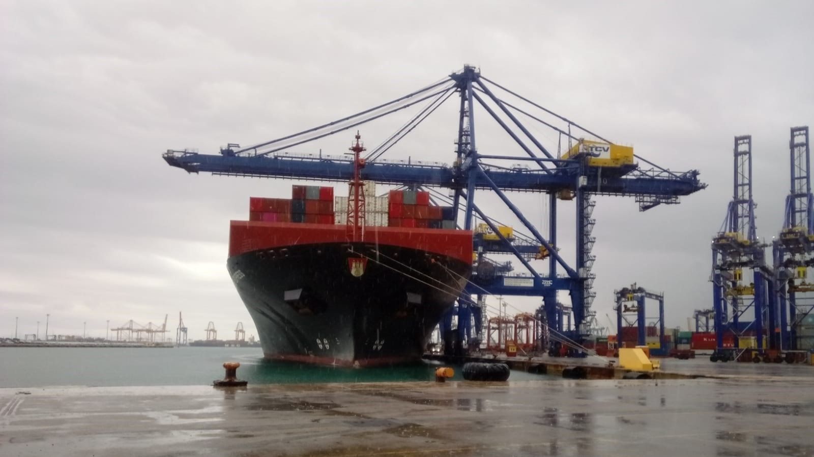 El mercant, segon en la sèrie històrica, portava una càrrega de 856.800 mascaretes