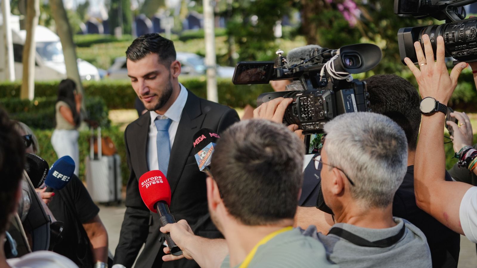 Rafa Mir, a l'eixida dels jutjats