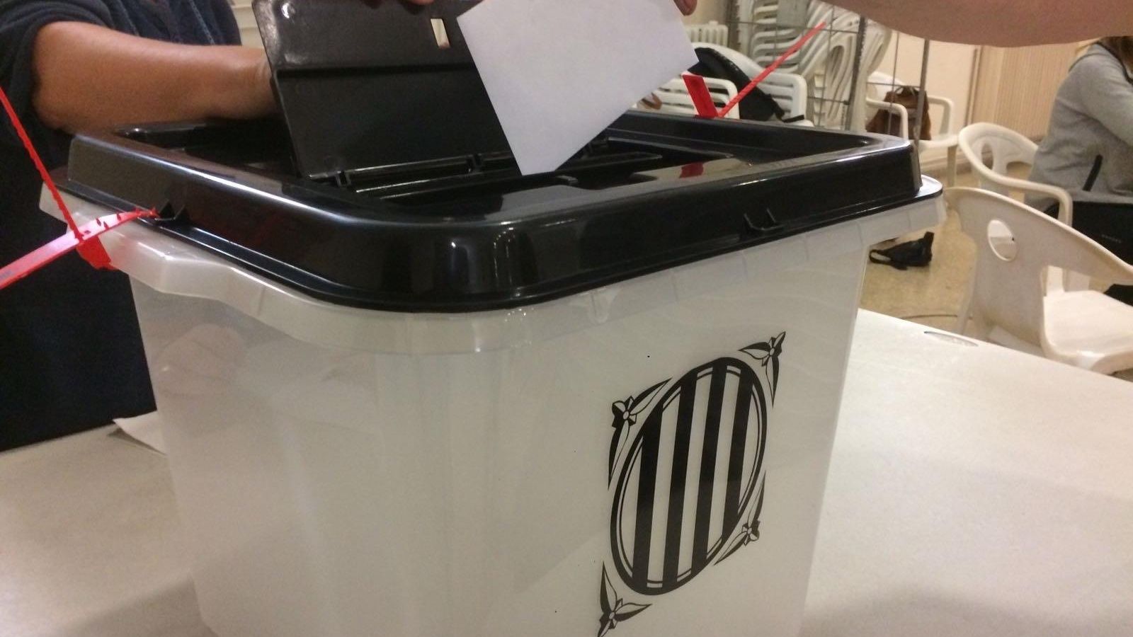 Urna de votació del referèndum del 1-O