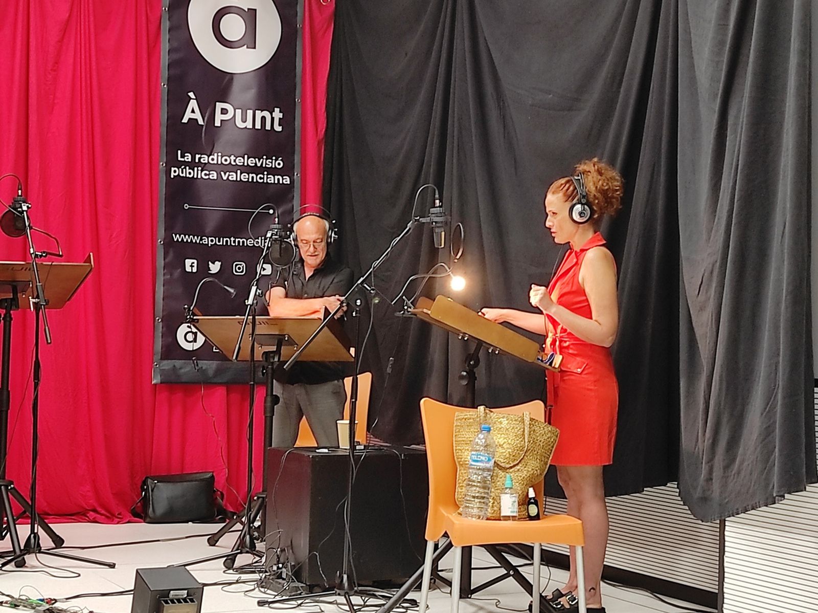 Conte d'octubre, radioficció per À Punt