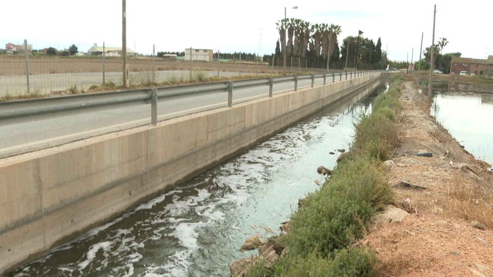 Una séquia, en arxiu