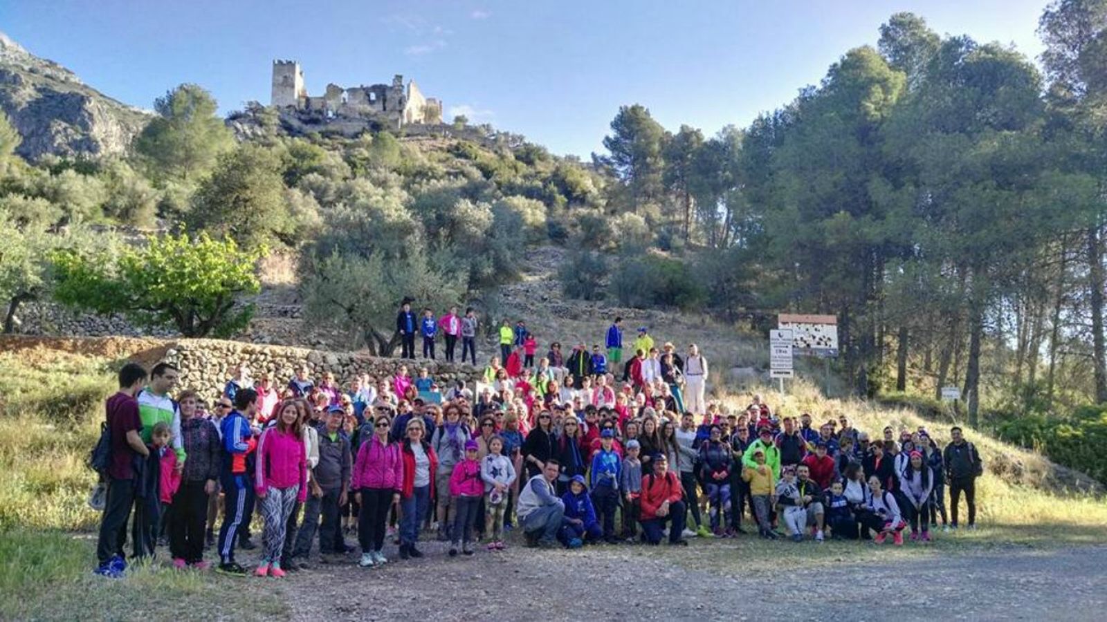 Participants en la Ruta a peu al barranc de l'Infern
