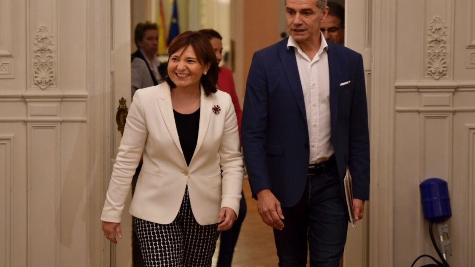 Isabel Bonig i Toni Cantó, en una imatge d'arxiu Isabel Bonig i Toni Cantó, en una imatge d'arxiu