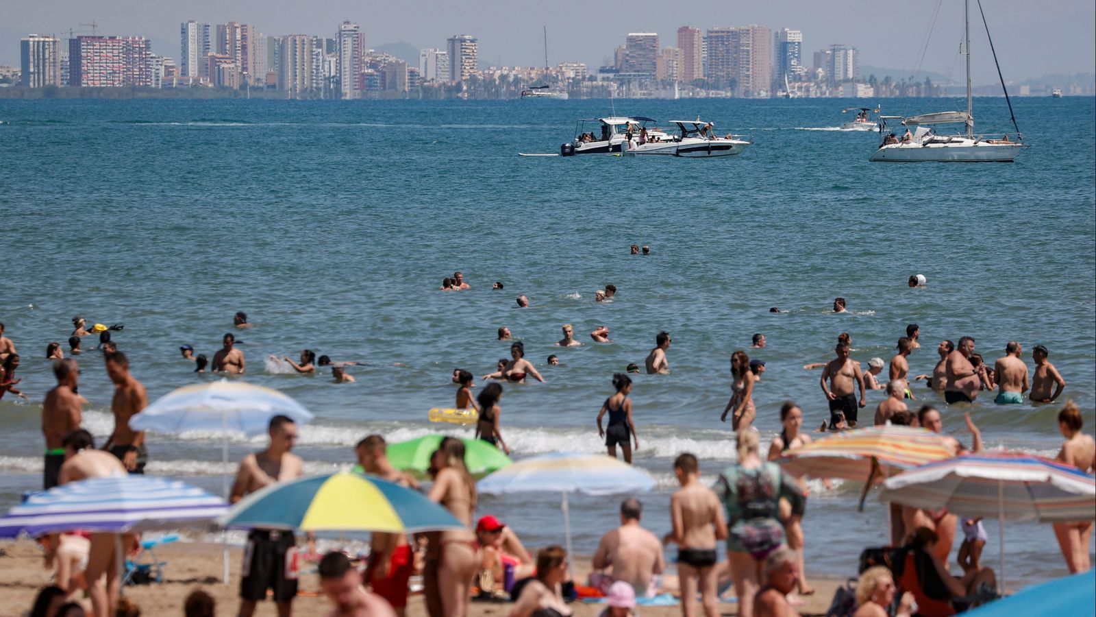 La platja de la Malva-rosa de València