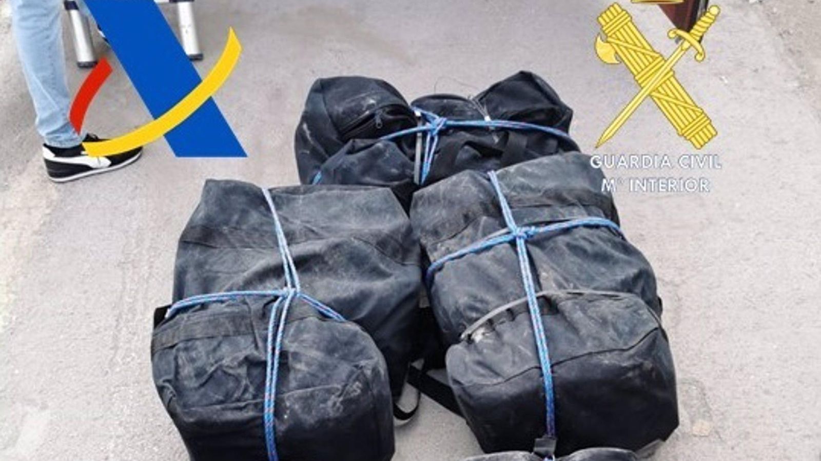 La droga estava oculta en bosses d'esport