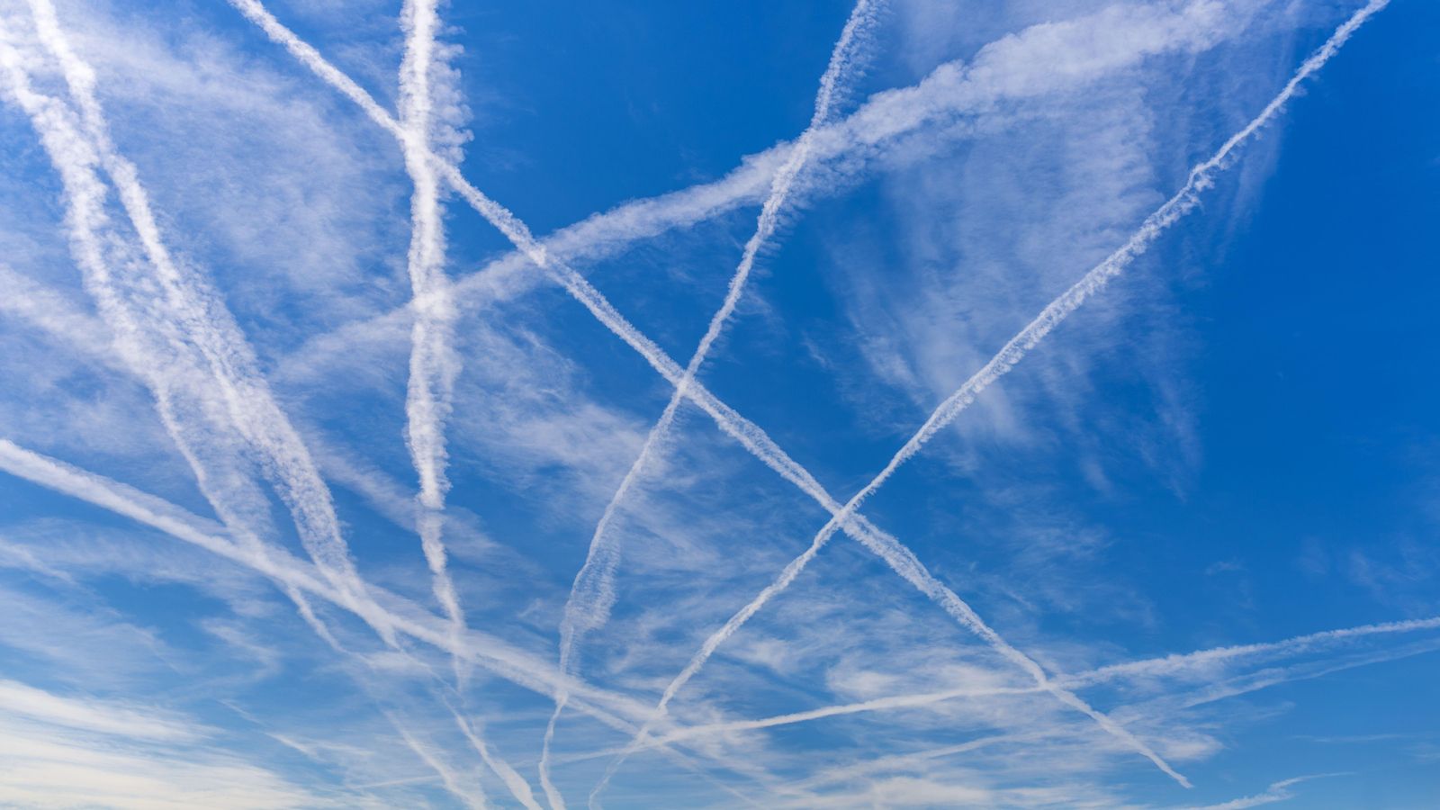 Fenomen químic, conegut com a 'chemtrail', que els denunciants arriben a denunciar davant la Fiscalia