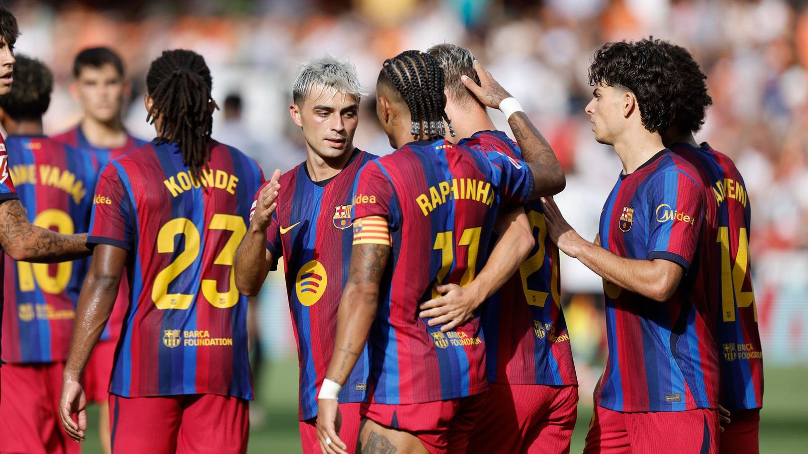 Els jugadors del Barça celebren un dels gols