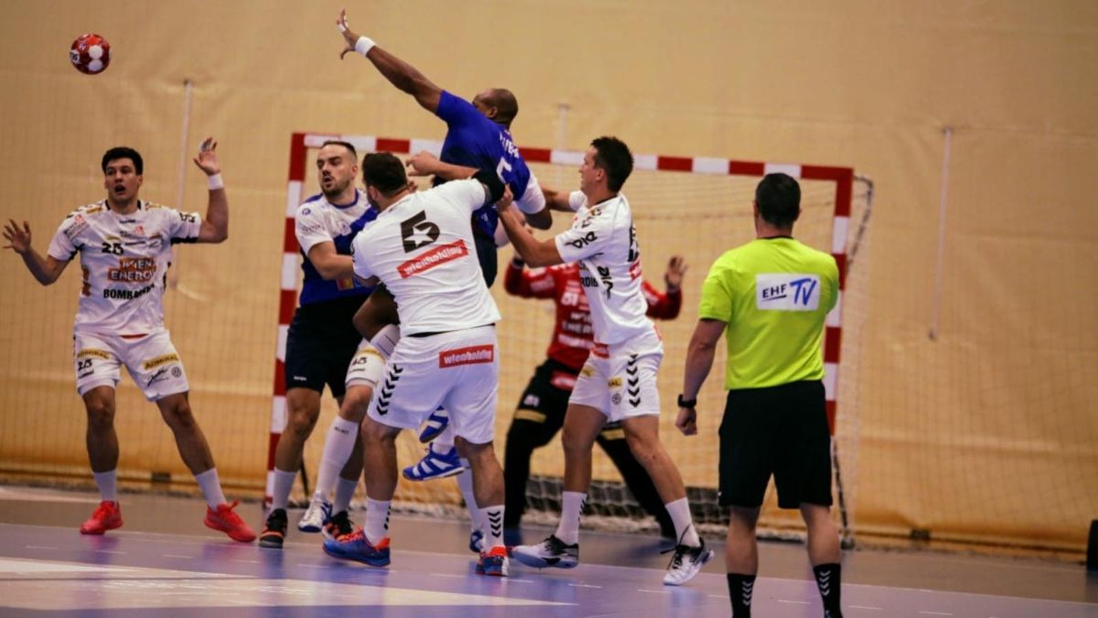 Salut Pública impedeix l'Handbol Benidorm viatjar a Viena tot i els falsos positius