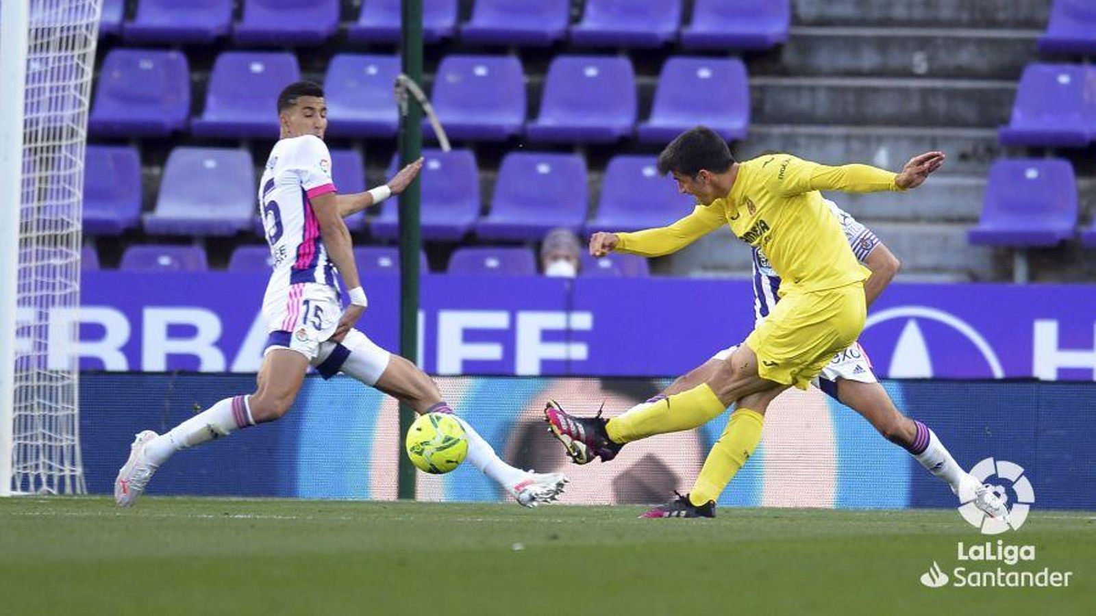 Gerard Moreno, instants abans de marcar Gerard Moreno, instants abans de marcar