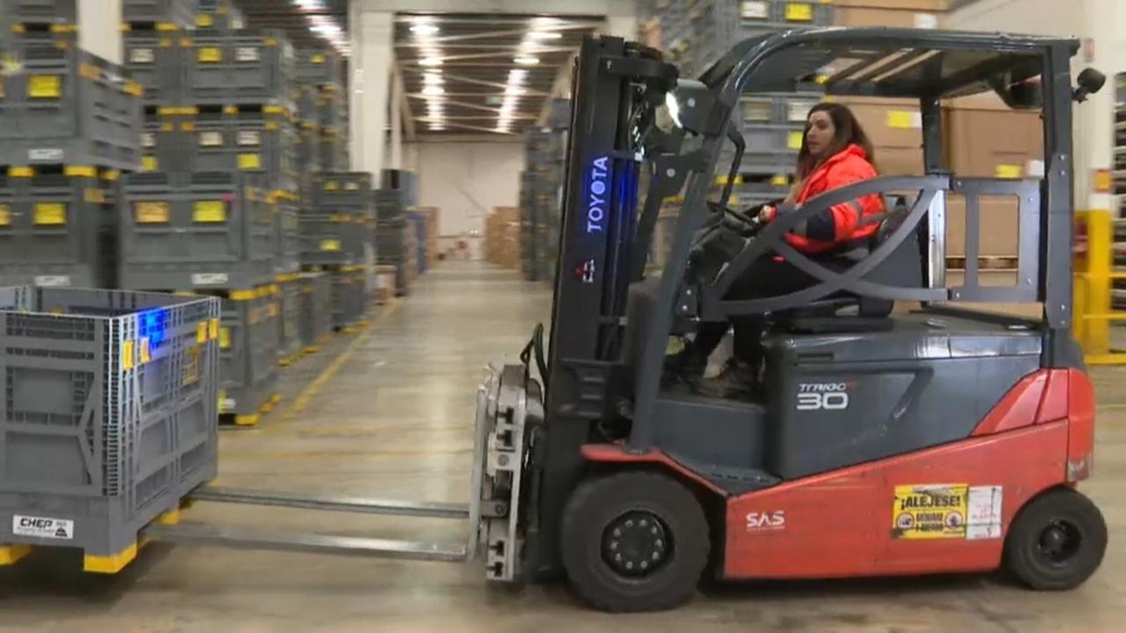 Foto de portada: Divisió d'operàries de carretons a l'empresa Walker's