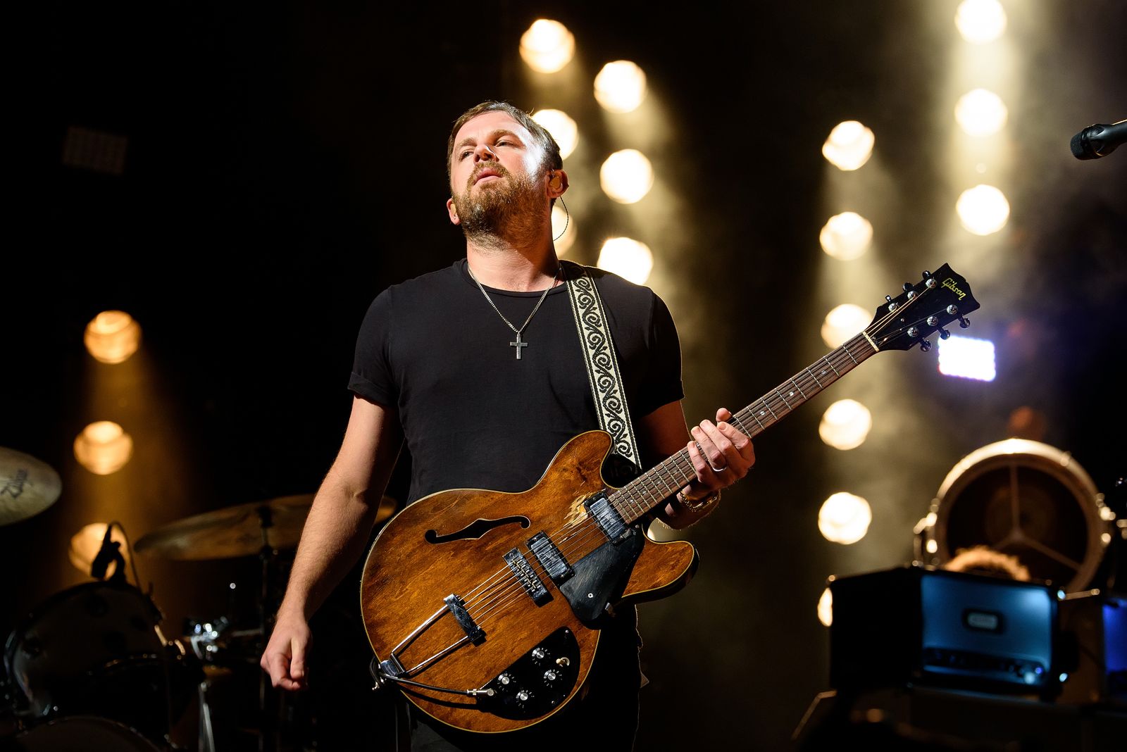 El cantant del grup Kings of Leon en un concert el 2019 al FIB