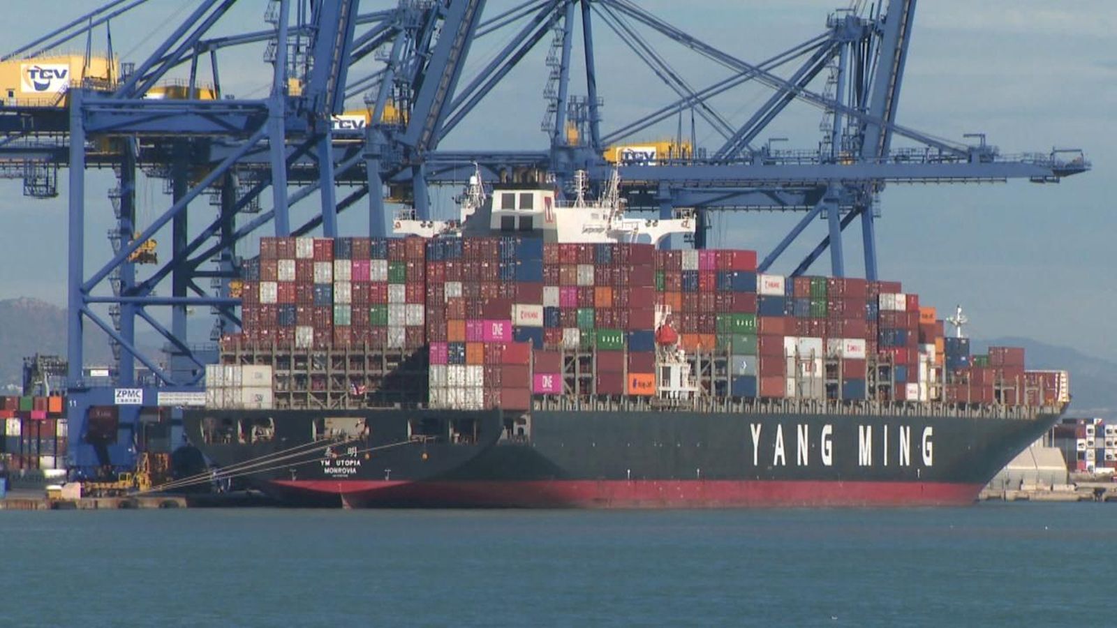 Els barris marítims de València adverteixen de les conseqüències negatives de l'ampliació del port