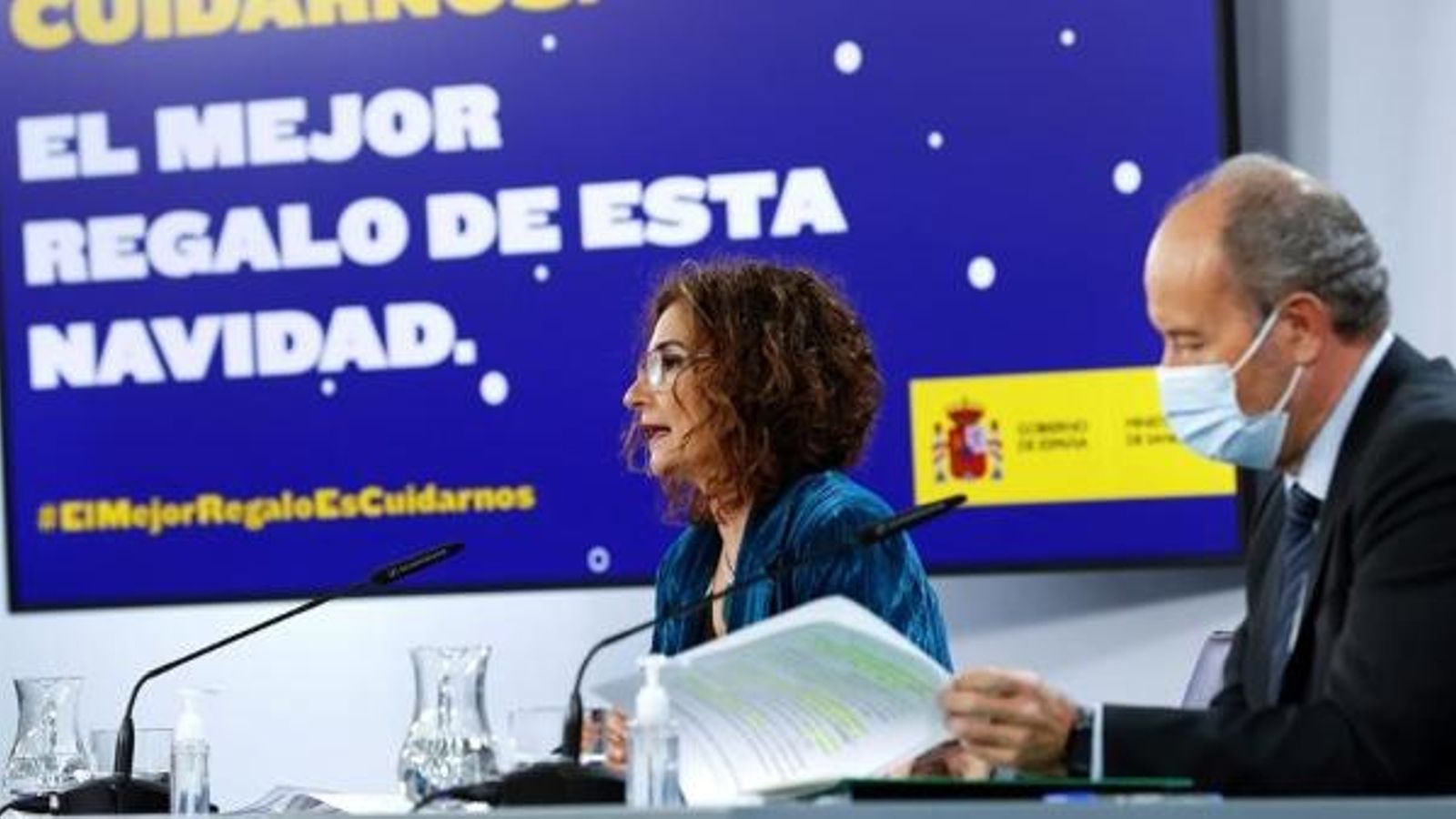 La ministra d'Hisenda i portaveu, María Jesús Montero, i el ministre de Justícia, Juan Carlos Campo, durant la roda de premsa posterior al Consell de Ministres