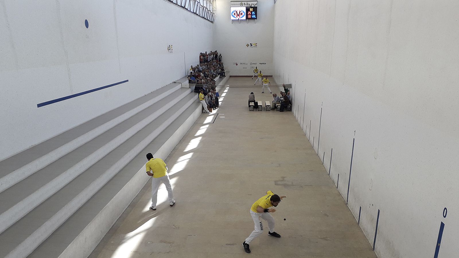 Espectacular vesprada de pilota al Trinquet Salvador Sagols