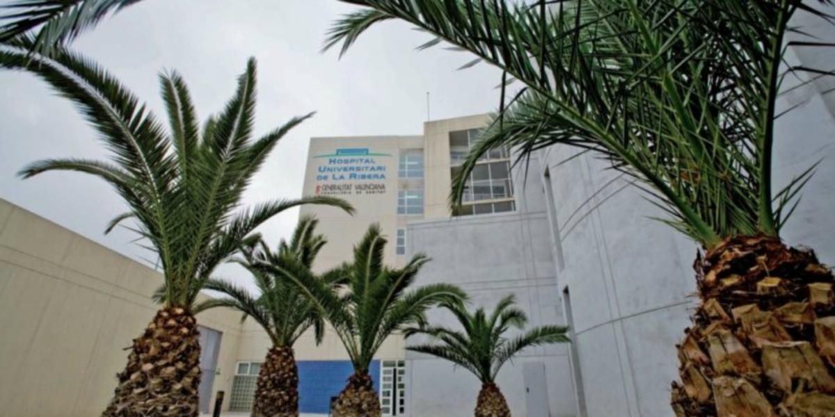 Façana de l'hospital d'Alzira