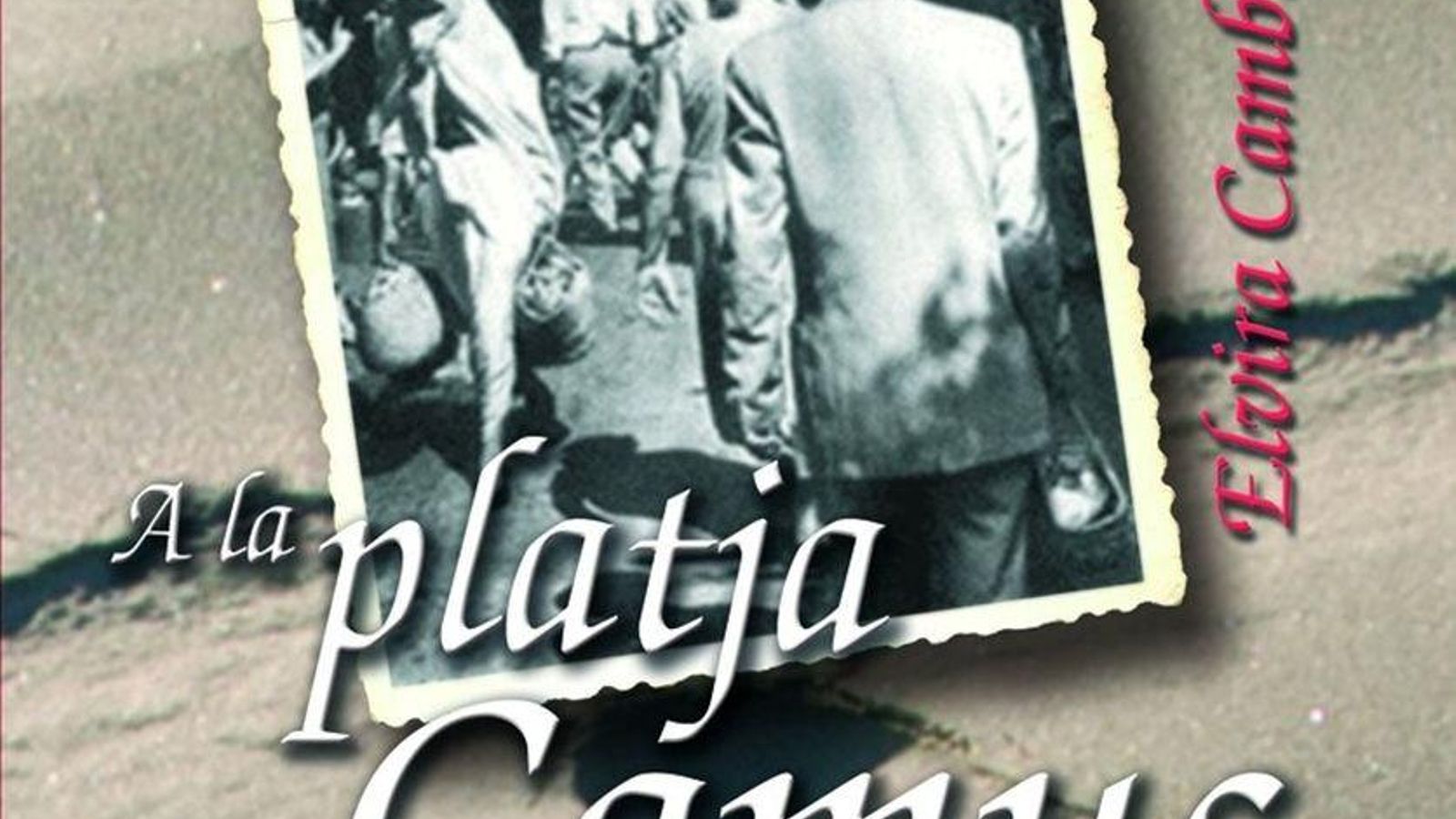 27.02.2019 | Elvira Cambrils presenta la novel·la 'A la platja de Camus'