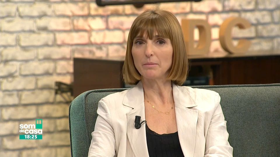 La doctora Irene Martínez és la coordinadora de la Unitat de Trastorns del Moviment de l’Hospital La Fe de València La doctora Irene Martínez és la coordinadora de la Unitat de Trastorns del Moviment de l’Hospital La Fe de València