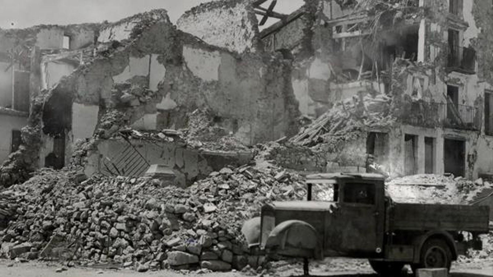 Fotograma del documental Experiment Stuka | Suica Films