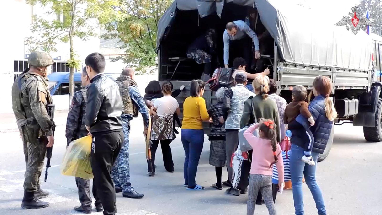 Militars russos evacuen civils de l'Alt Karabakh