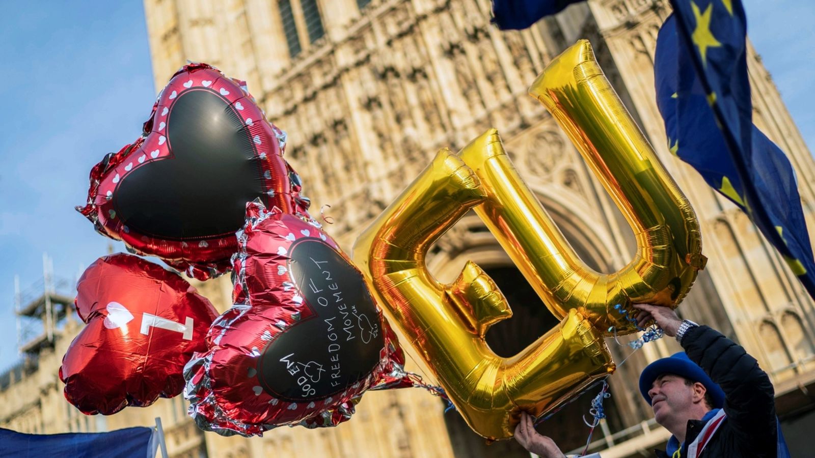 Manifestants en contra del Brexit, aquest dimecres enfront del Parlament de Londres