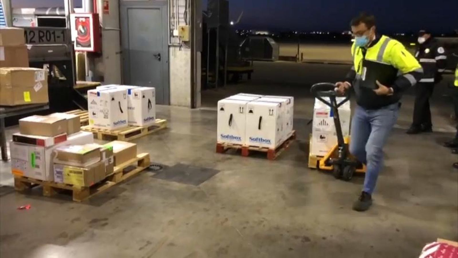 Arriba una nova remesa de vacunes de Pfizer a la Comunitat Valenciana