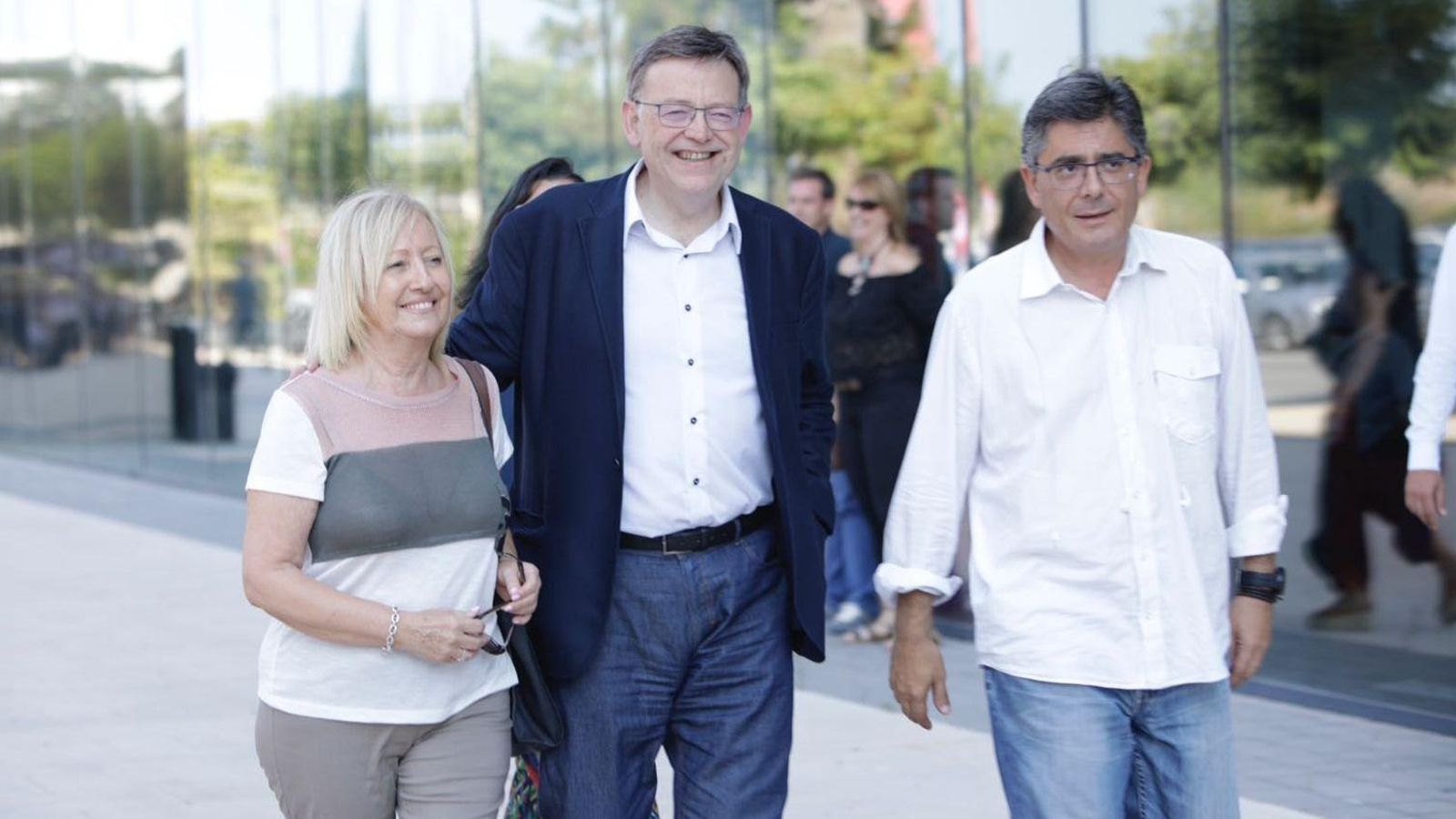 María Teresa Sempere, en un imatge d'arxiu, amb Ximo Puig en un acte del partit