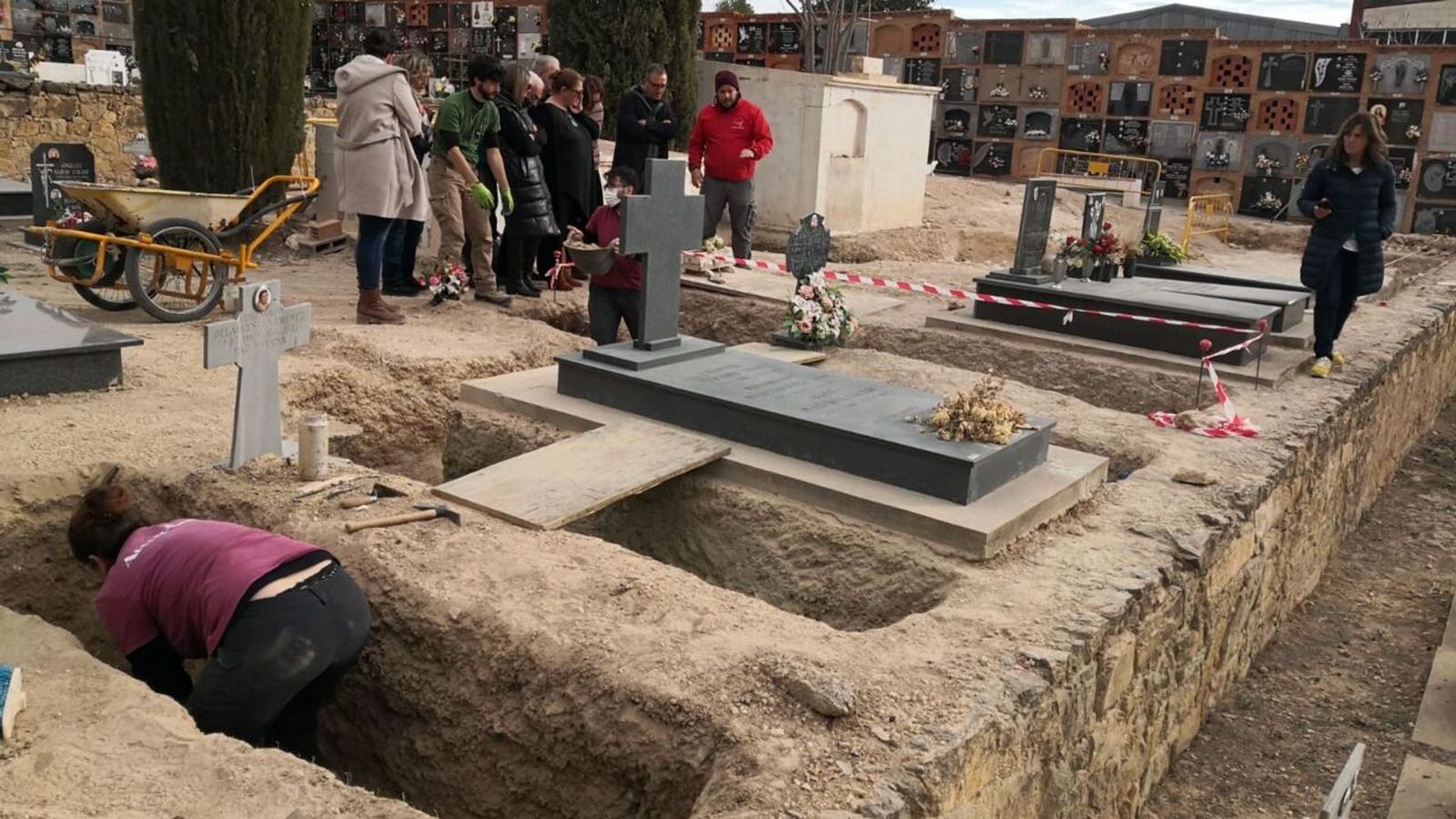 20.12.2023 | 'Tenim memòria': víctimes de la dictadura i un pilot de la Unió Soviètica al cementeri del Villar
