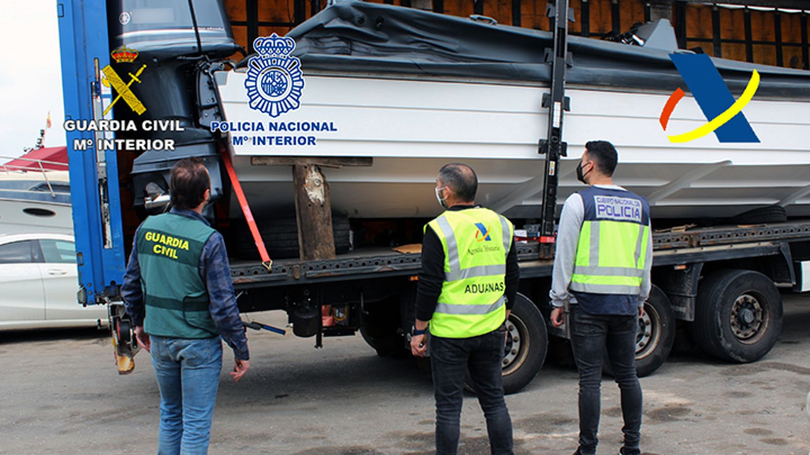 Efectius de la Guàrdia Civil, l'Agència Tributària i la Policia Nacional, durant l'operació Hulkcos-Perseo-Orquesta