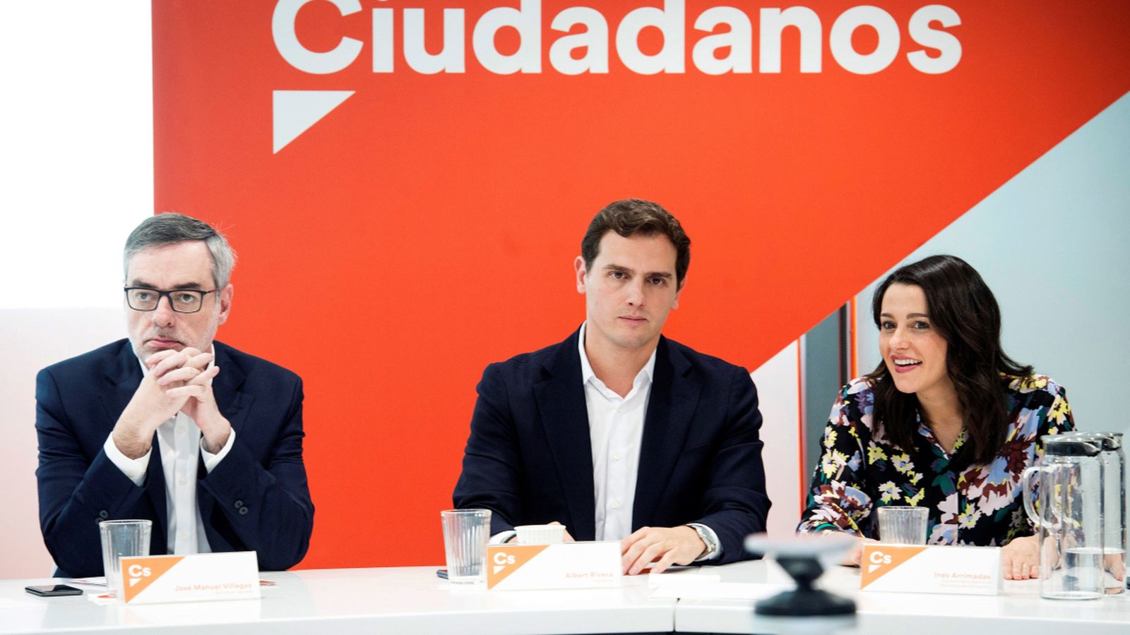 El president de Ciutadans, Albert Rivera  amb el secretari general, José Manuel Villegas , i la líder del partit a Catalunya, Inés Arrimadas, durant la reunió l'executiva del partit