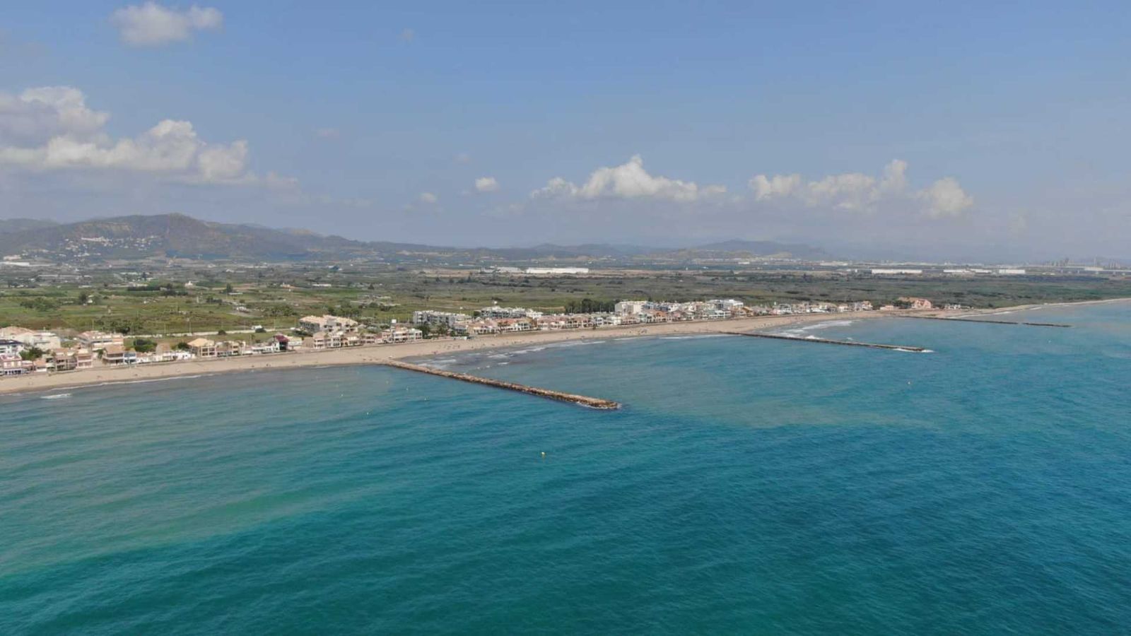 Una imatge d'arxiu de la platja de Puçol