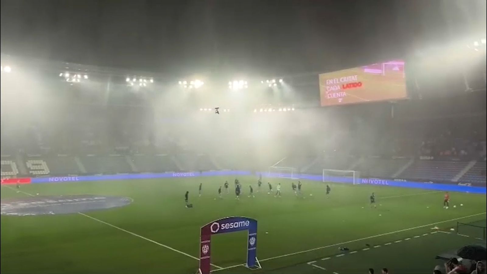 Estadi Ciutat de València durant la pluja