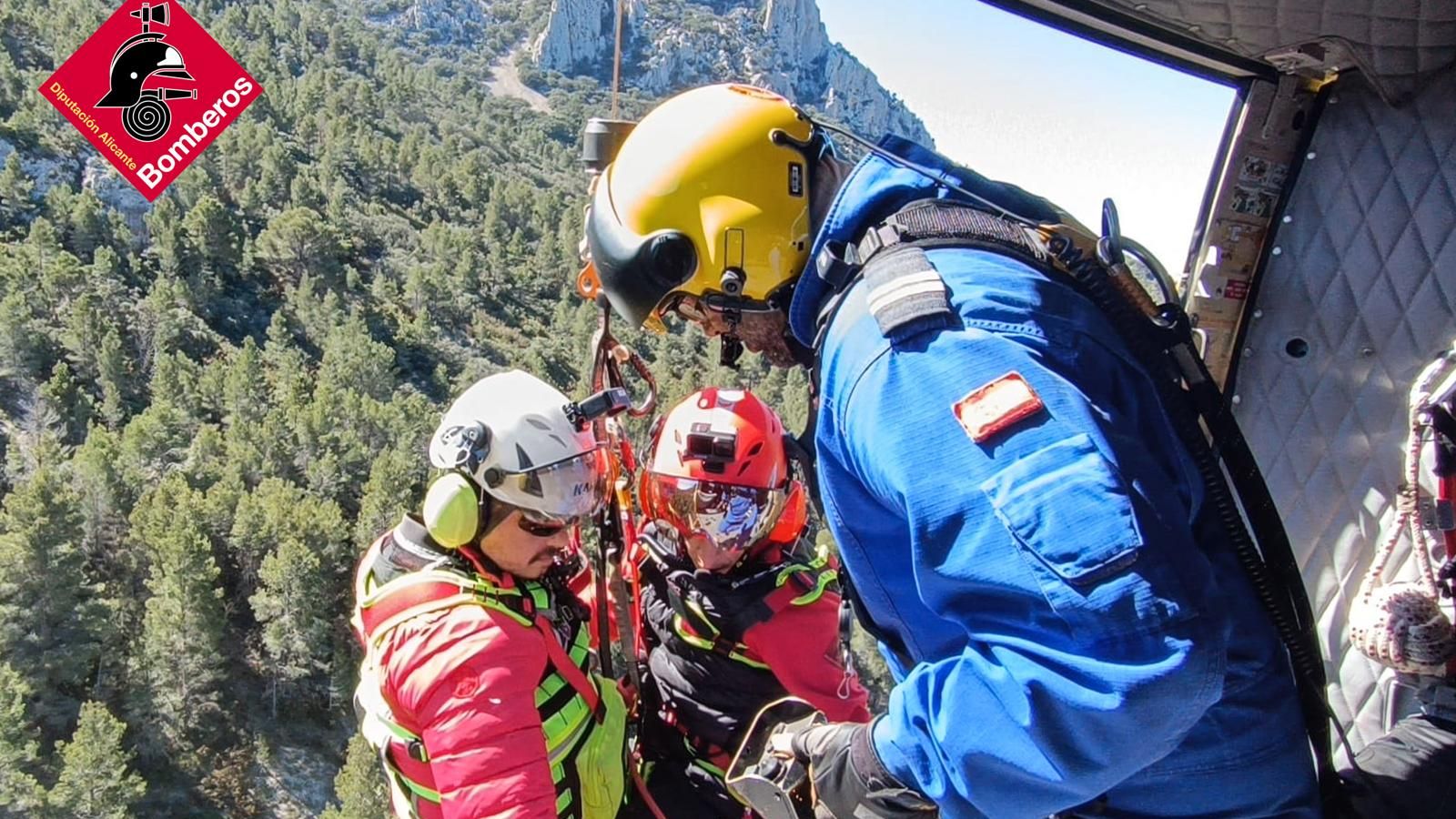 Tres rescats de muntanya en un sol dia a l’Alacantí i la Marina Baixa