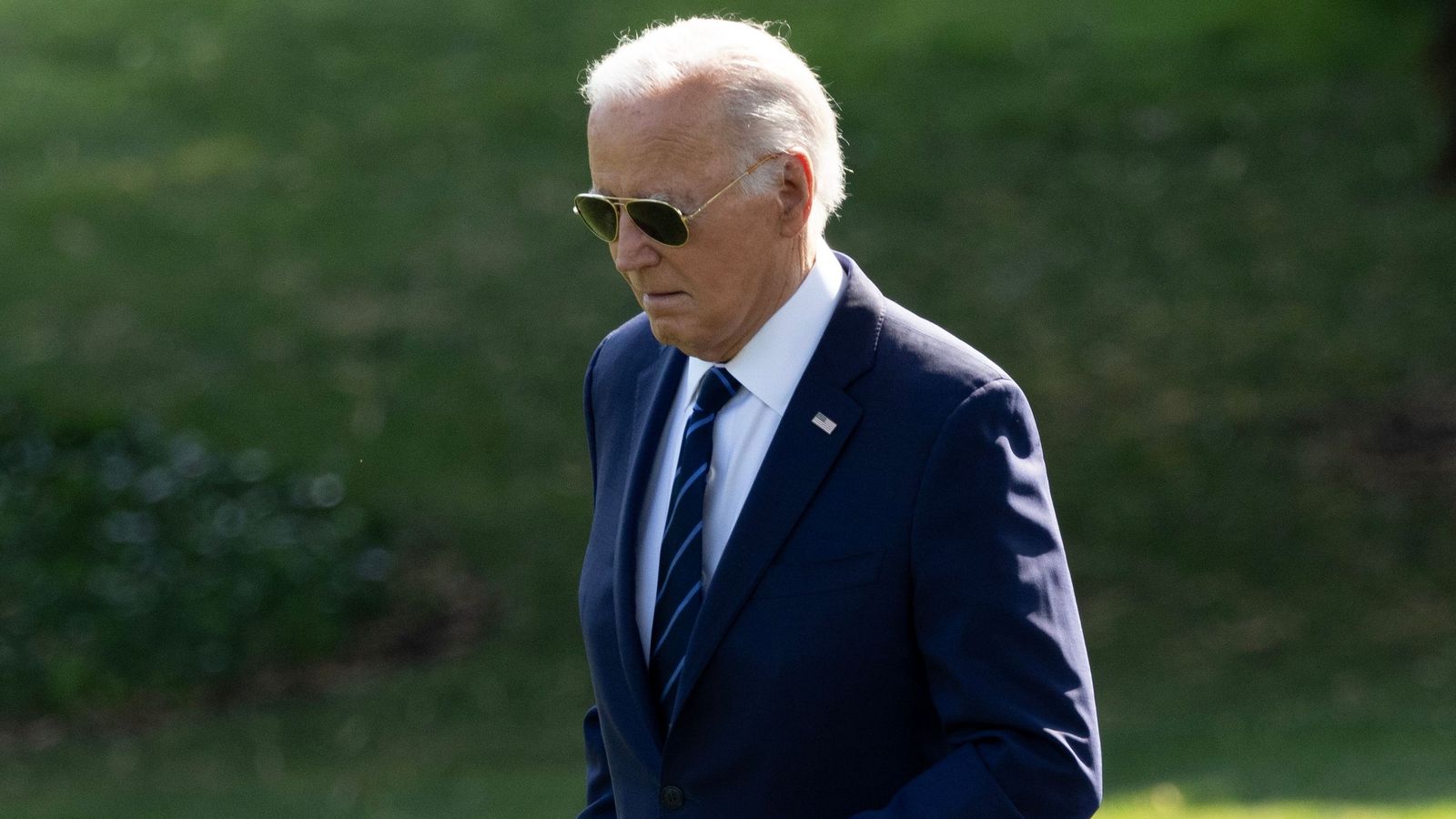 El president dels Estats Units, Joe Biden, en els jardins de la Casa Blanca