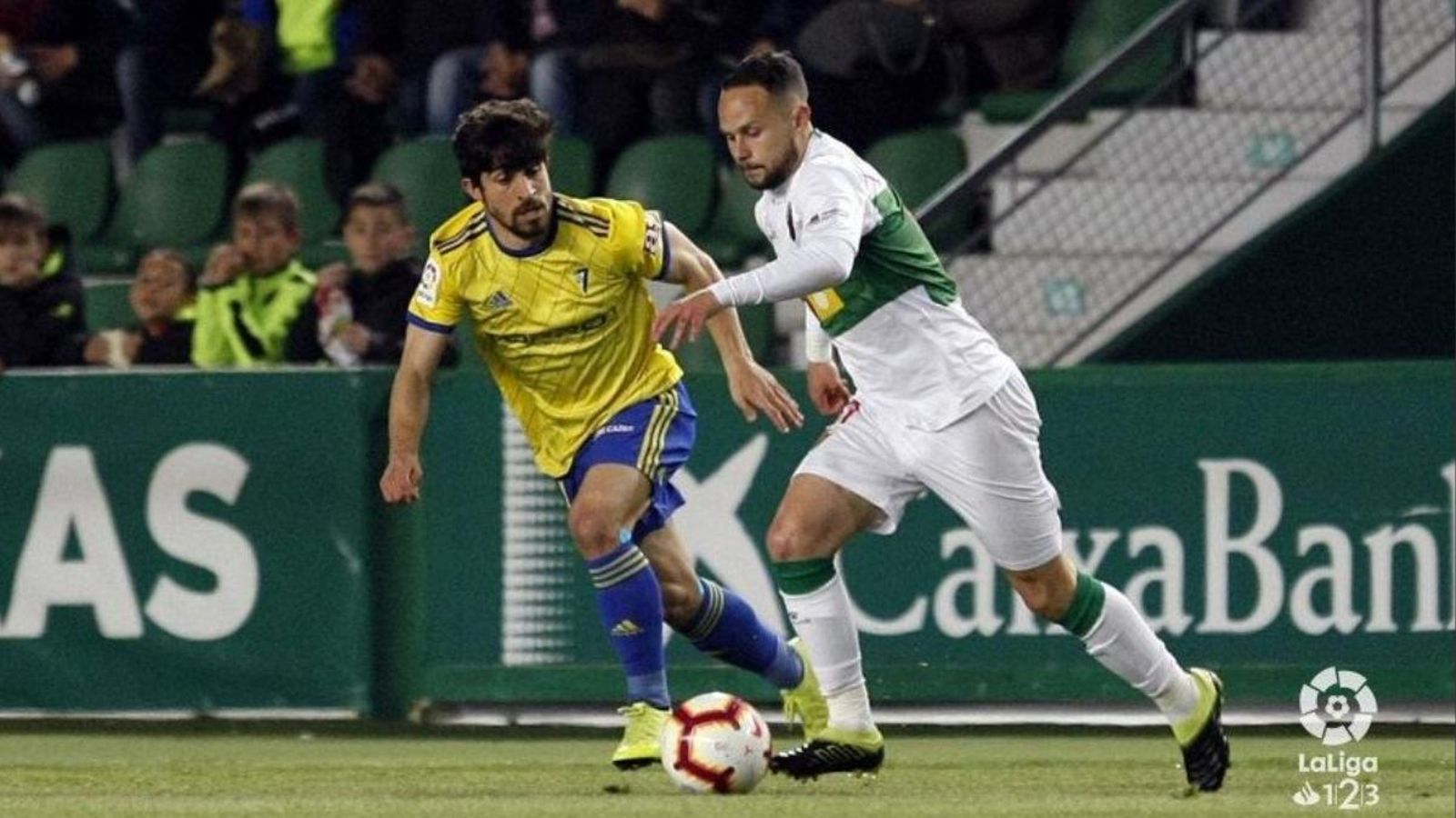 L’Elx  ha guanyat el Càdis en un partit en què li ha tocat patir | Twitter: @Cadiz_CF