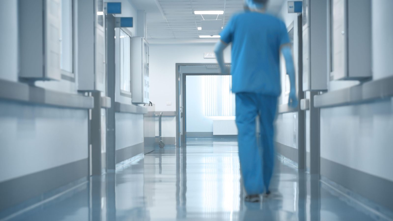 Imatge d'arxiu d'un corredor d'hospital