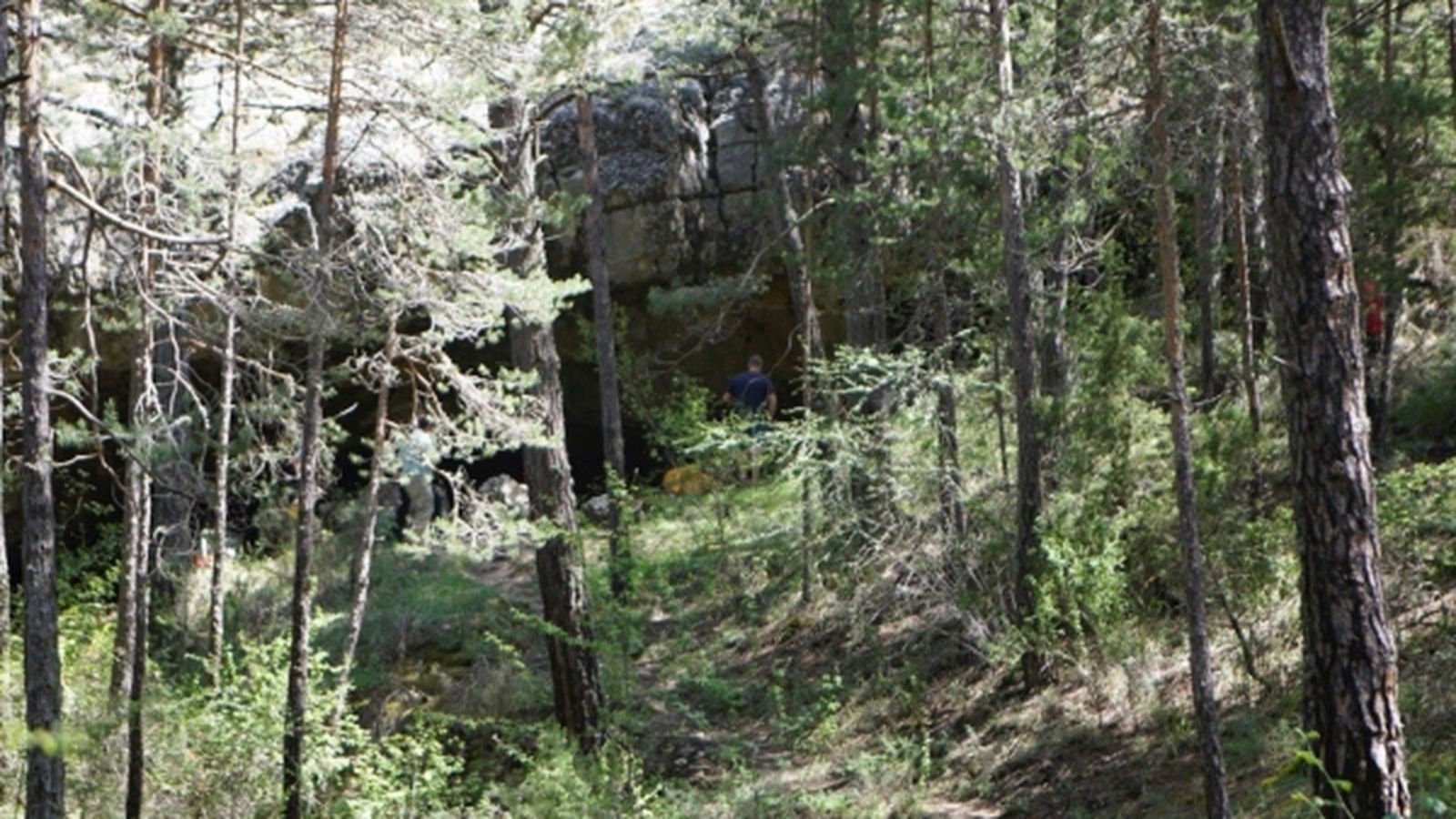 Entrada de la gruta de l'Obriga