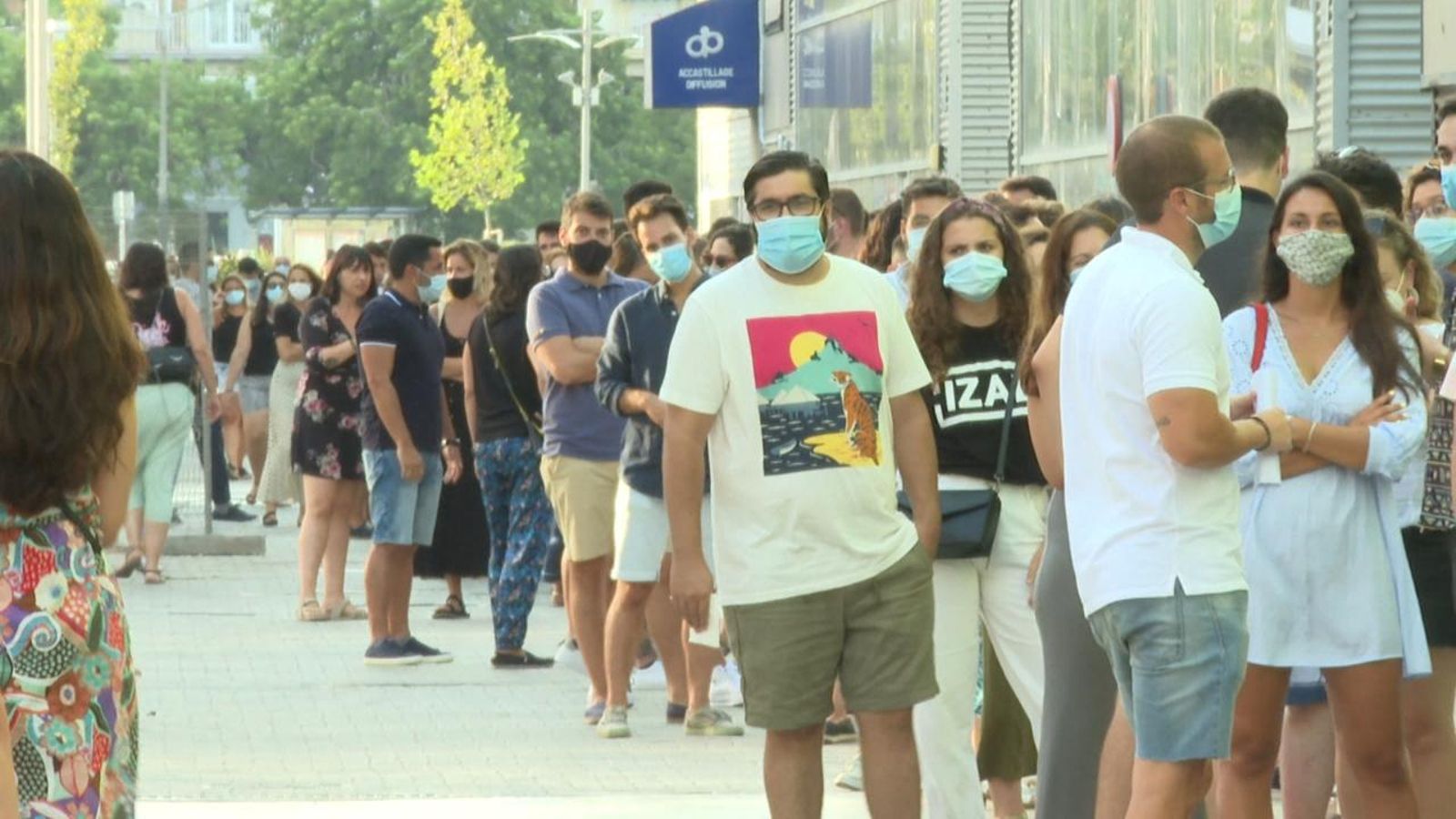 Epidemiòlegs demanen que les persones positives en covid tornen a aïllar-se