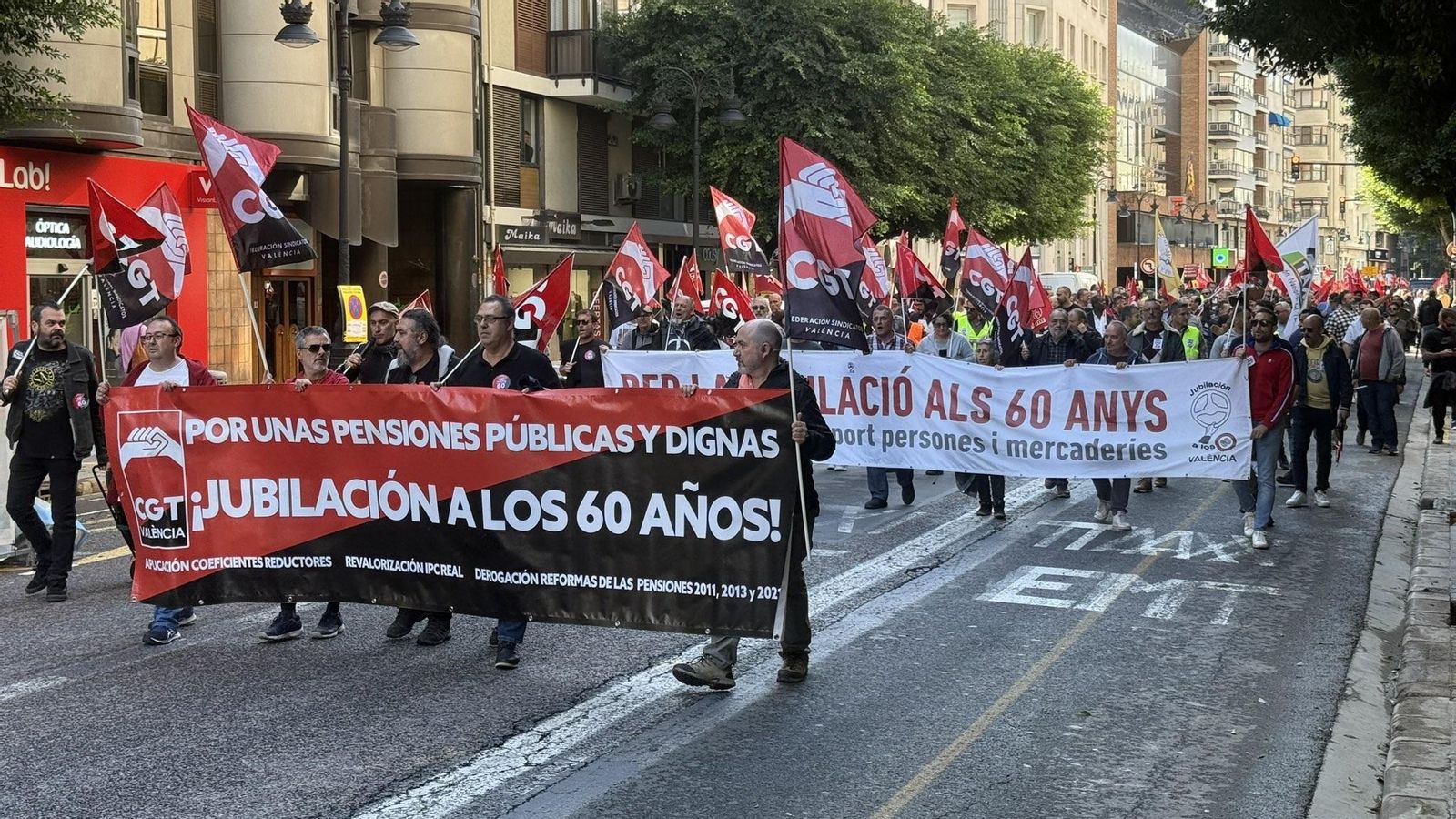 Manifestació del sector transports a València per a reivindicar la reducció de l'edat de jubilació