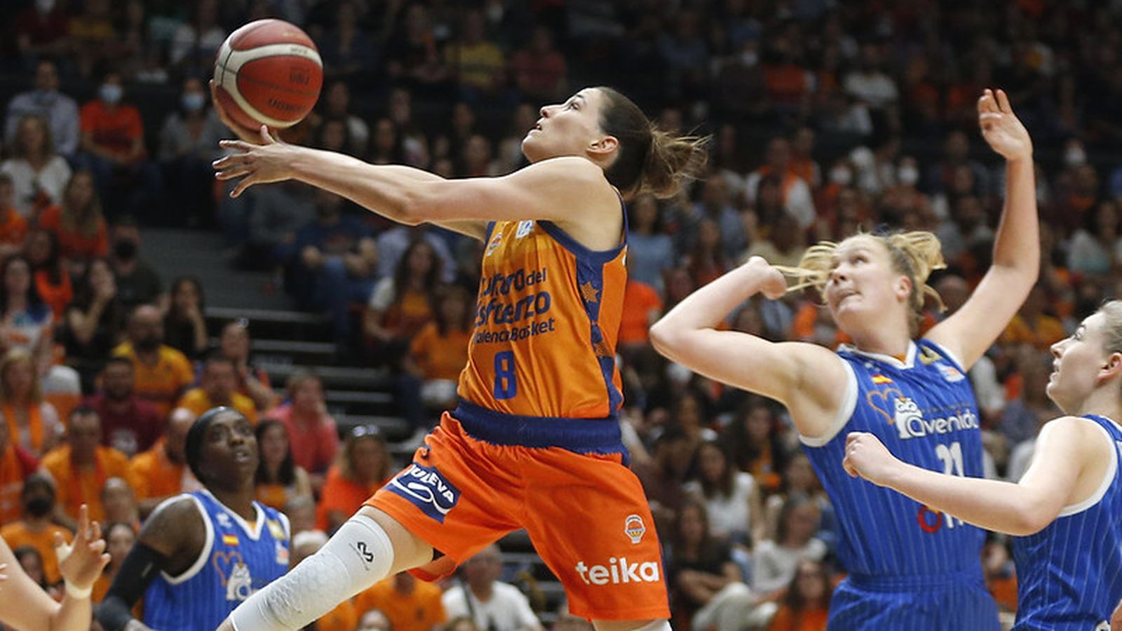 CRONICA VBK PERFUMERIAS