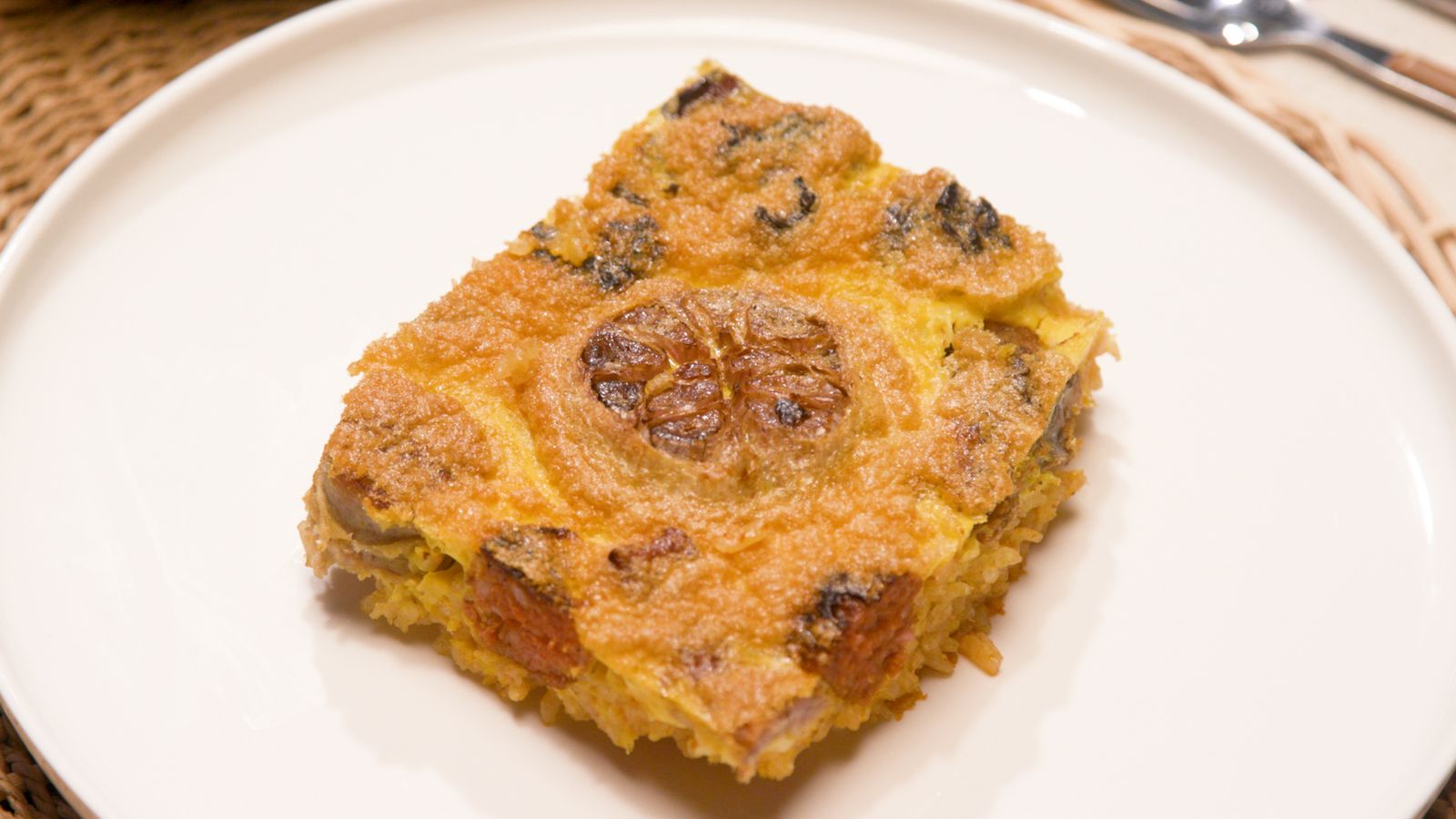 Arròs amb crosta a l'estil d'Elx