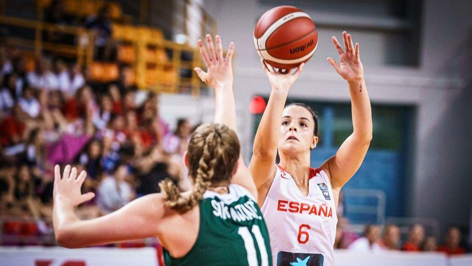 Buenavida, en una acció del partit