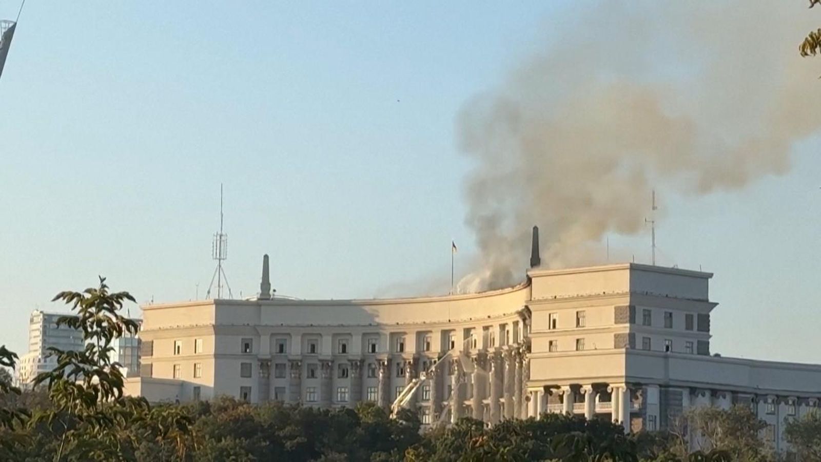 Rússia ataca per primera vegada la seu del govern d'Ucraïna a Kíiv