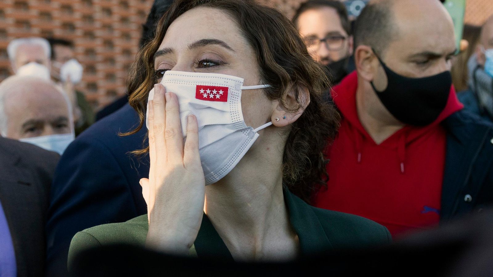 Isabel Díaz Ayuso a la seua arribada a la inauguració de la nova Biblioteca Princesa Leonor de Boadilla del Monte